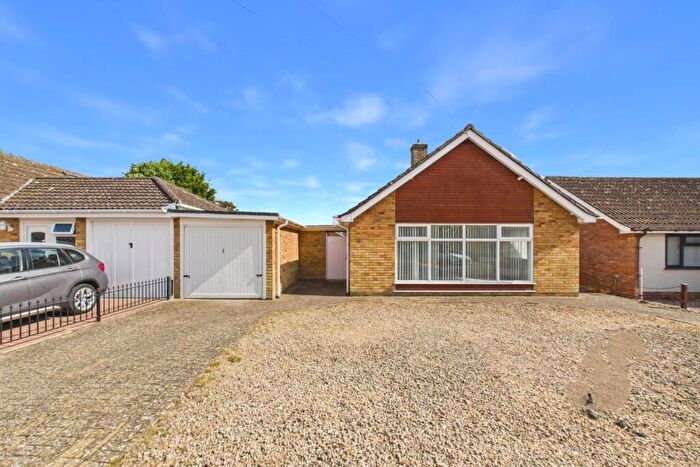 3 Bedroom Detached Bungalow For Sale In Eddowes Road, Ipswich, IP6