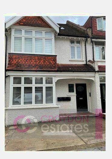 3 Bedroom Flat To Rent In Blenheim Park Road, CR2