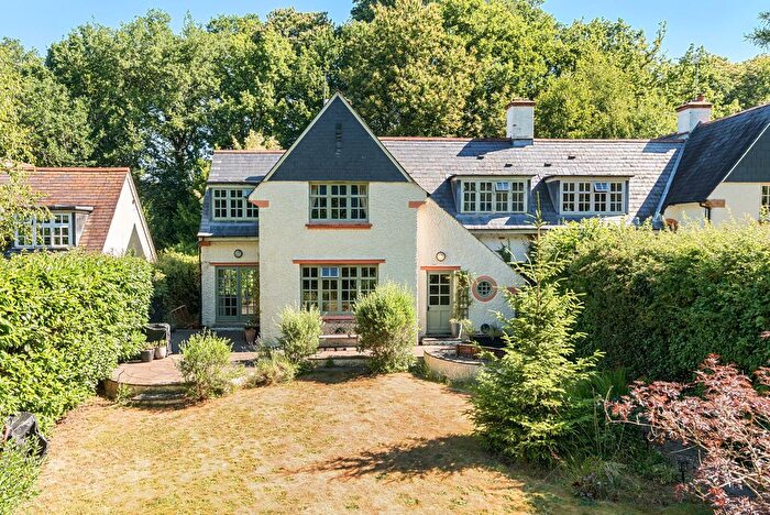 3 Bedroom Semi-Detached House For Sale In Salt Lane, Hydestile, Godalming, GU8