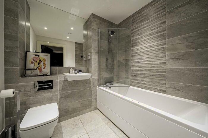 2 Bedroom Flat For Sale In Lion Wharf Road, Isleworth, TW7