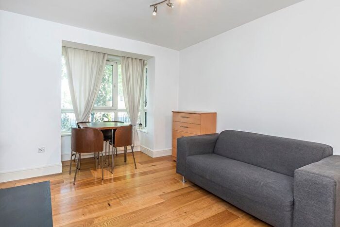 Studio To Rent In Bride Street, London, N7