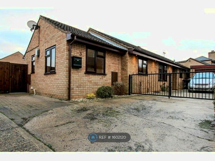 3 Bedroom Bungalow To Rent In Snowberry Way, Soham, Ely, CB7