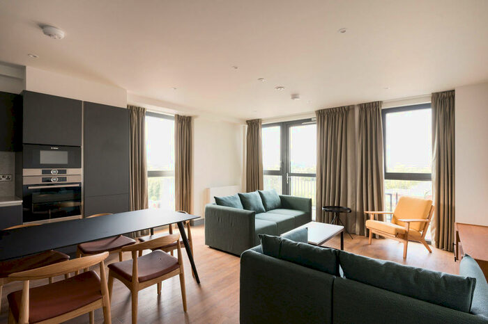 3 Bedroom Apartment To Rent In Apartment . The Gessner, Watermead Way, London, N17