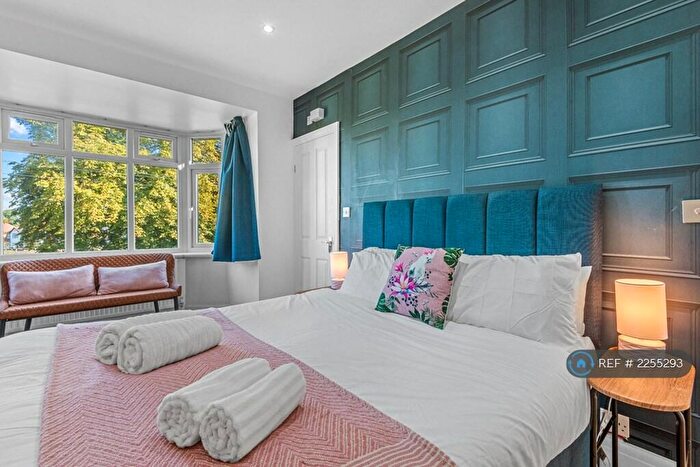 6 Bedroom Semi-Detached House To Rent In London Road, Earley, Reading, RG6