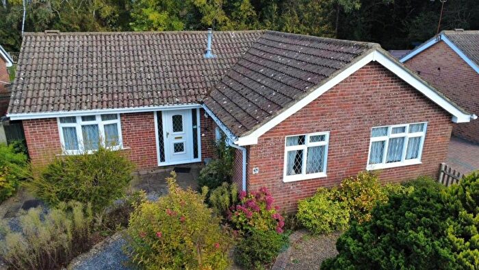 3 Bedroom Bungalow For Sale In The Warren, Holbury, Southampton, Hampshire, SO45