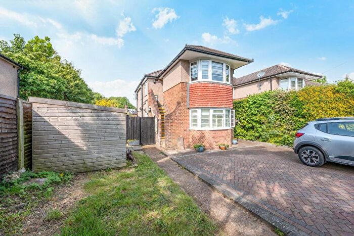 3 Bedroom Maisonette For Sale In St. Marys Close, Ewell, KT17