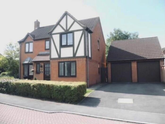 4 Bedroom Detached House To Rent In Lawrence Close, Leicester, LE4