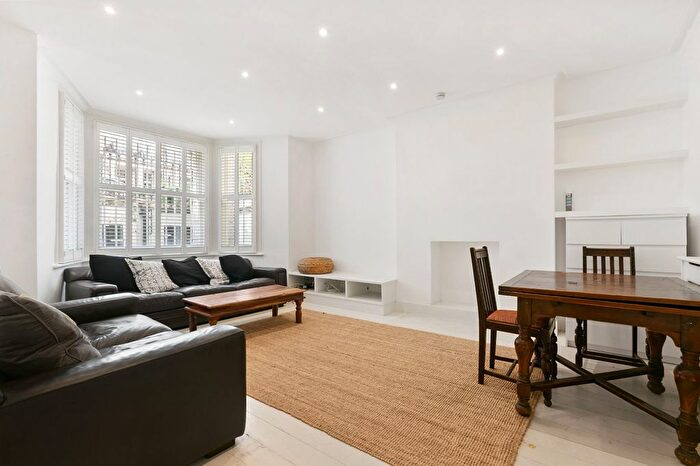 1 Bedroom Flat To Rent In Longridge Road, Earls Court, SW5