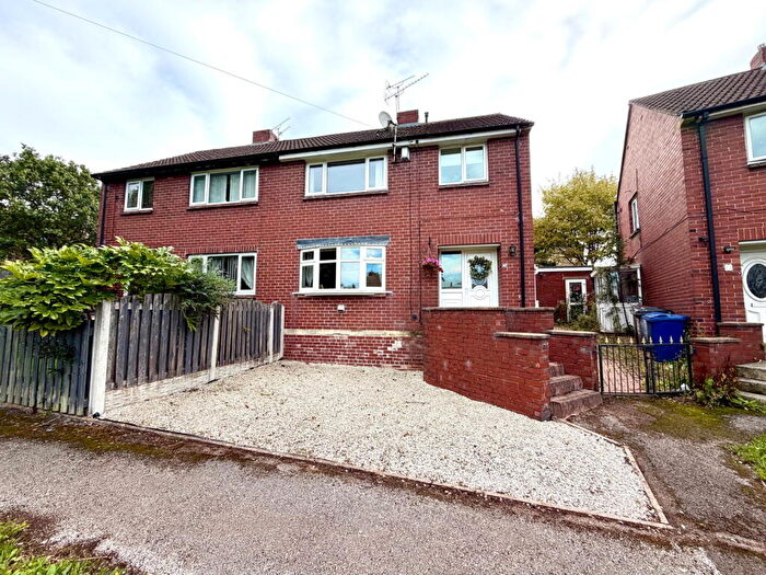 3 Bedroom Semi-Detached House For Sale In Stainborough Road, Dodworth, Barnsley, S75