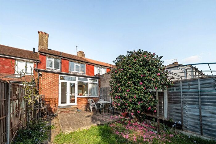 3 Bedroom Terraced House For Sale In Surbiton, KT5