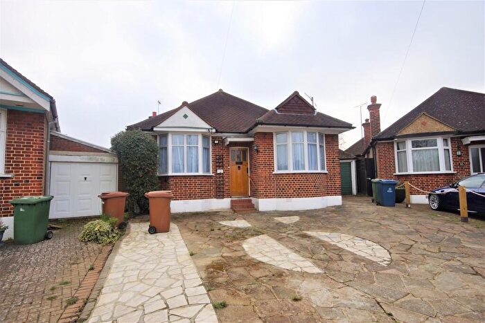 3 Bedroom Detached Bungalow To Rent In Parkthorne Close, Harrow, HA2