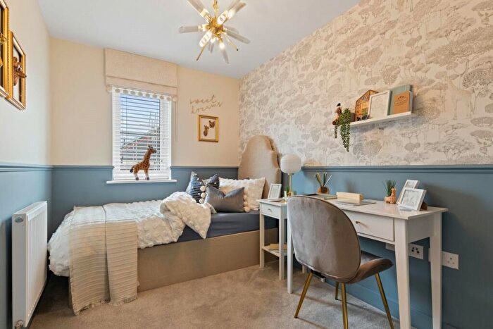 2 Bedroom Semi-Detached House For Sale In Grange Road, Netley Abbey, Southampton, Hampshire, SO31