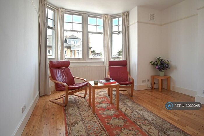 2 Bedroom Flat To Rent In Stoke Newington, Stoke Newington, Manor House, Stamford Hill, N16
