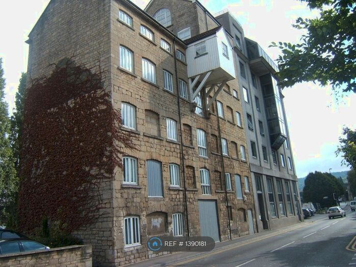 2 Bedroom Flat To Rent In Waterfront House, Bath, BA2