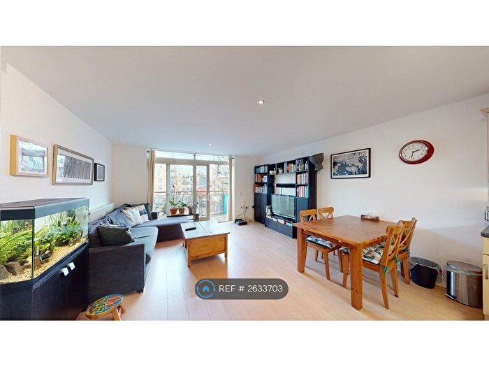 2 Bedroom Flat To Rent In Holly Court, London, SE10