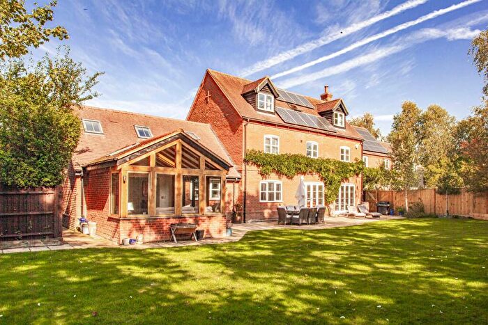 5 Bedroom Detached House For Sale In Red Kite House, South Stoke, RG8