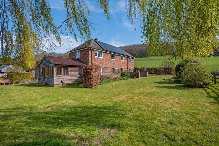 5 Bedroom Detached House For Sale In Hunt Street, Crundale, Canterbury, Kent, CT4