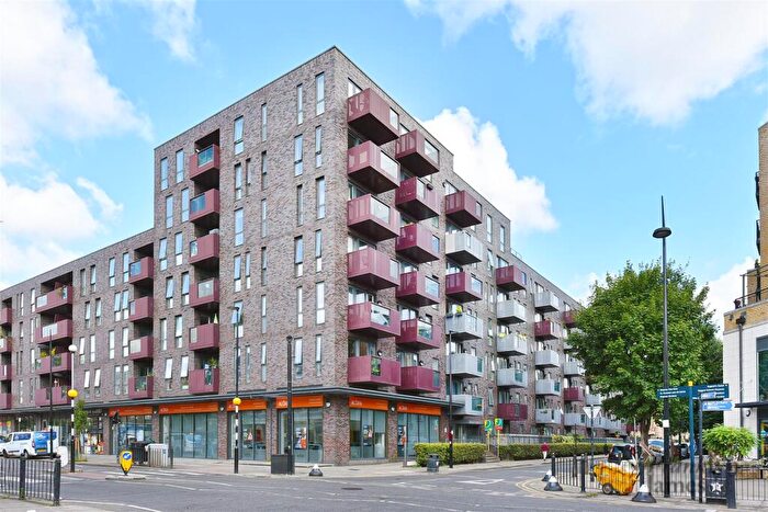 2 Bedroom Apartment To Rent In Graciosa Court, Harford Street, E14