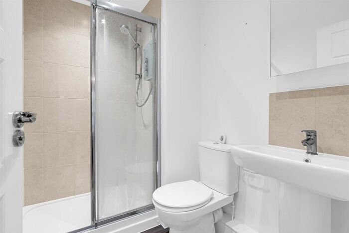 2 Bedroom Flat To Rent In Constables Way, Hertford, Hertfordshire, SG13