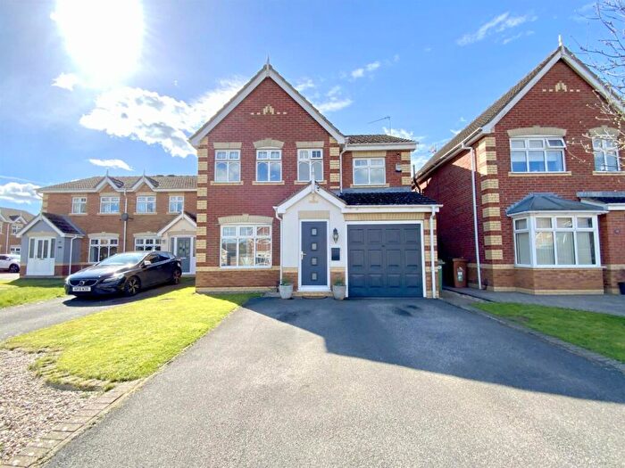 4 Bedroom Detached House For Sale In Willow Close, Laceby, Grimsby, DN37