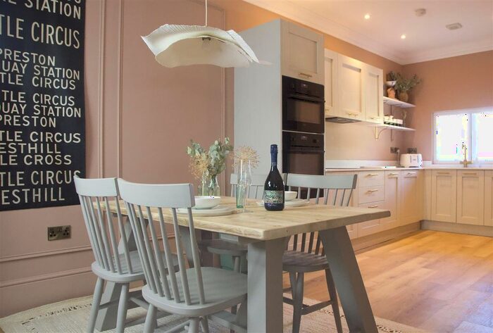 1 Bedroom Flat For Sale In Holgate Road, York, YO24