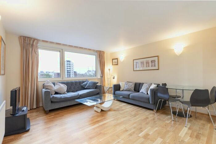 2 Bedroom Flat To Rent In Consort Rise House, - Buckingham Palace Road, Belgravia, London, SW1W