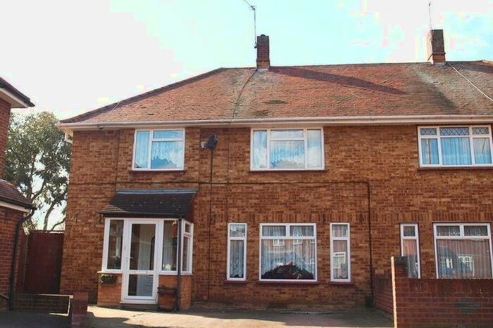 5 Bedroom Semi-Detached House To Rent In Myrtle Close, Hillingdon, UB8