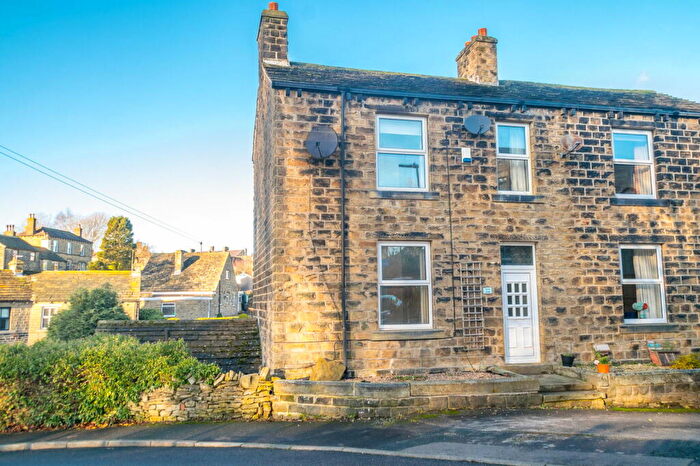 4 Bedroom Semi-Detached House For Sale In Cliffe Road, Shepley, HD8