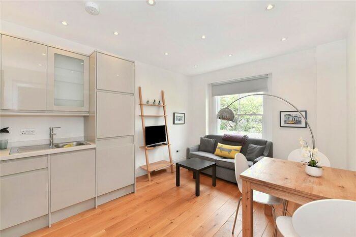 1 Bedroom Flat To Rent In Queens Gardens, Lancaster Gate, W2