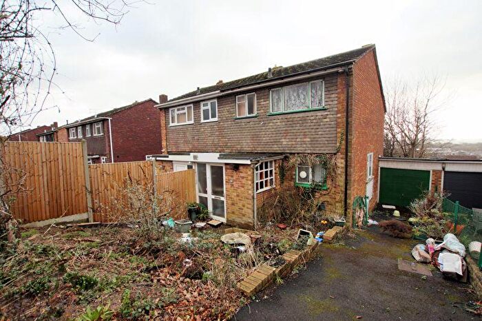 3 Bedroom Semi-Detached House For Sale In Anson Grove, Portchester, PO16