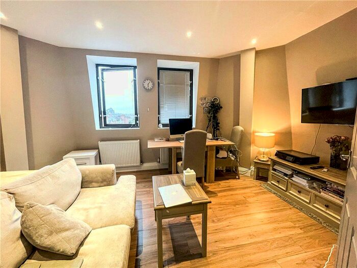 2 Bedroom Flat To Rent In High Street, Egham, Surrey, TW20