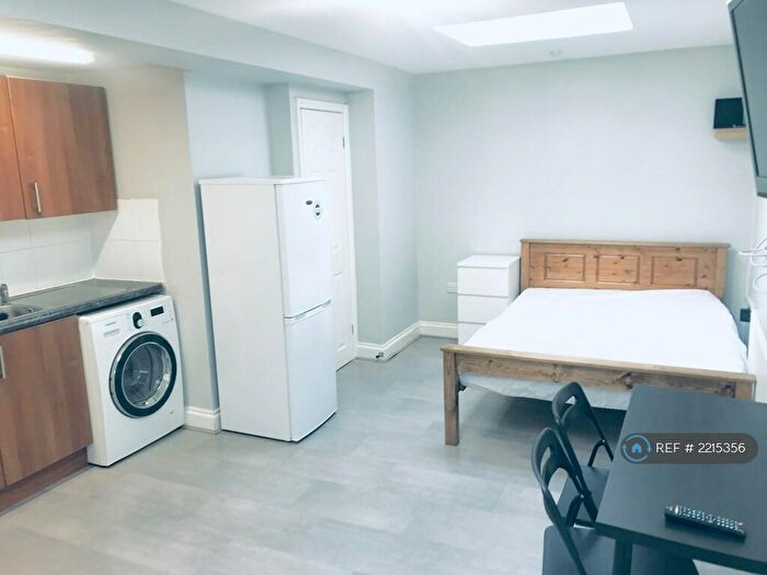 Studio To Rent In Southampton Street, Reading, RG1