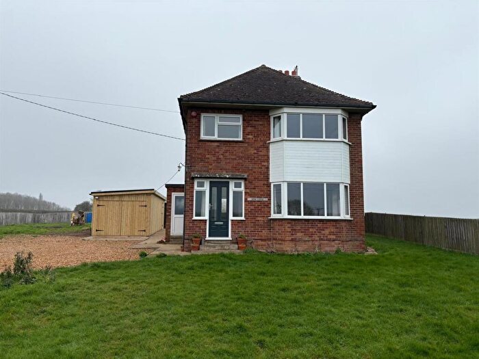 3 Bedroom House To Rent In New Copse, Whittlebury Road, Wicken, MK19