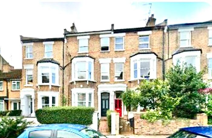 3 Bedroom Flat To Rent In Huddleston Road, London, N7