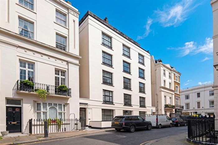 4 Bedroom Flat For Sale In Halkin Place, Belgravia, SW1X