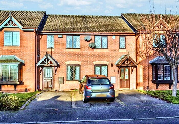 2 Bedroom Town House To Rent In Rossington Drive, Heatherton Village, Littleover, DE23