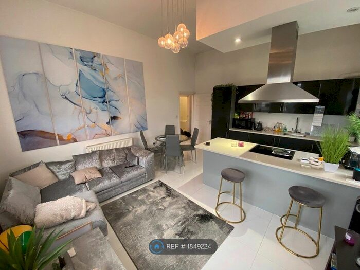 2 Bedroom Flat To Rent In Brampton Place, Harlow, CM17