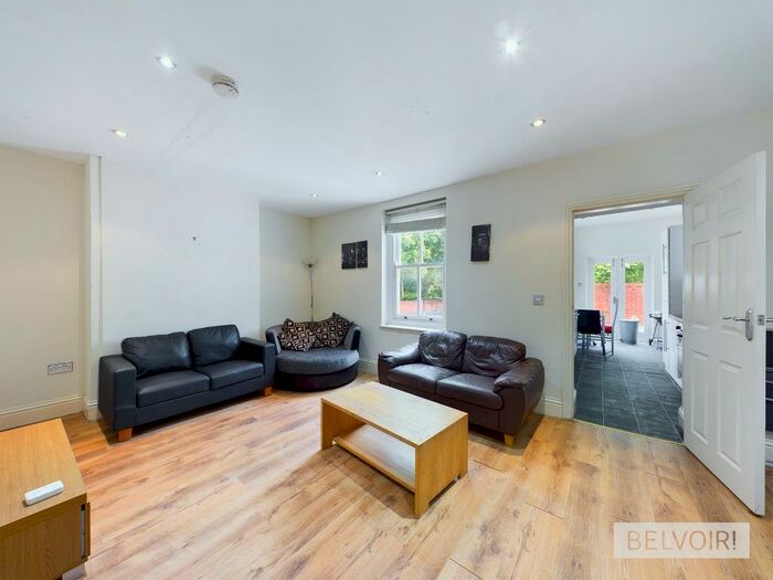 2 Bedroom Flat To Rent In Warstone Parade East, Jewellery Quarter, Birmingham, B18