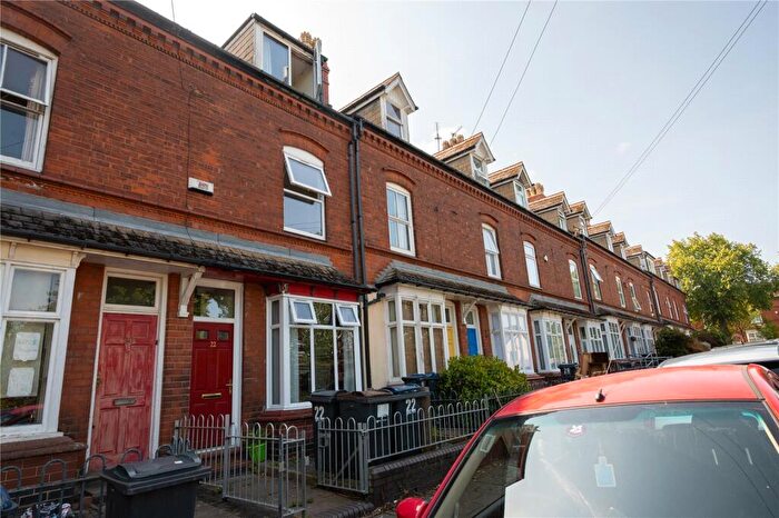 3 Bedroom Terraced House For Sale In Birchwood Crescent, Balsall Heath, Birmingham, B12
