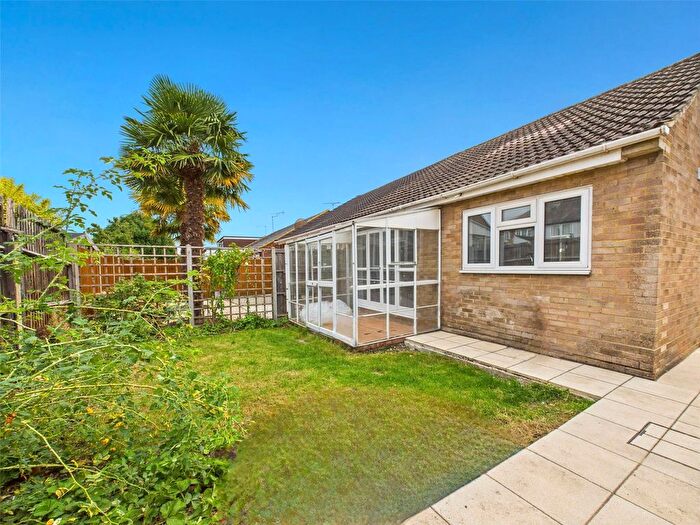 2 Bedroom Bungalow To Rent In Hawthorn Close, Hampton, TW12