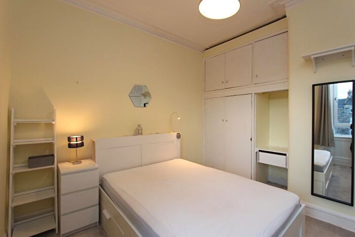 1 Bedroom Flat To Rent In Comely Bank Row, Comely Bank, Edinburgh, EH4