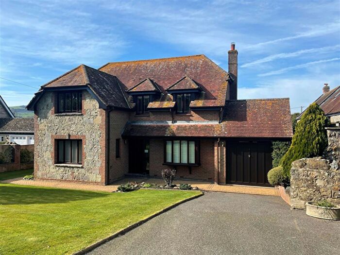 4 Bedroom Country House For Sale In Canteen Road, Whiteley Bank, Ventnor, PO38