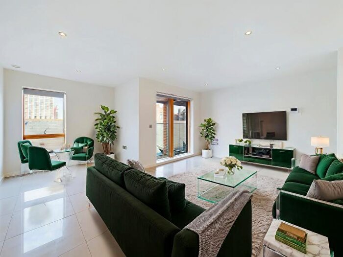 1 Bedroom Apartment To Rent In Apt . :: Ice Plant, M4