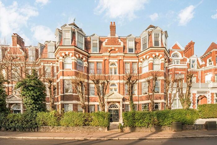 2 Bedroom Flat To Rent In Hornsey Lane, London, N6