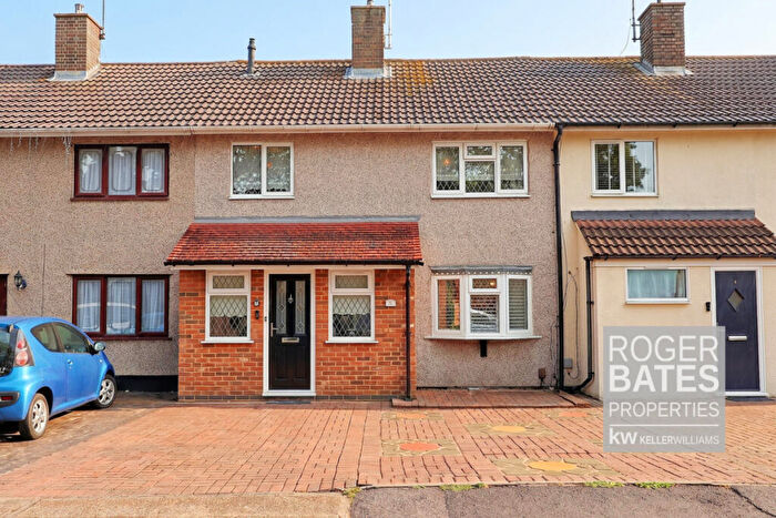 3 Bedroom Terraced House For Sale In Norwood End, Basildon, SS14