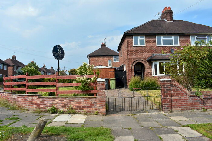 3 Bedroom Semi-Detached House To Rent In Spring Gardens, Crewe, CW1