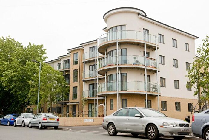 1 Bedroom Flat To Rent In Portswood Road, Southampton, Hampshire, SO17