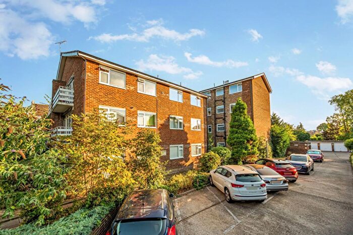 2 Bedroom Flat For Sale In Argyle Road, West Ealing, W13