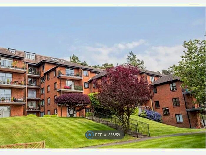 2 Bedroom Flat To Rent In Landscape Road, Warlingham, CR6