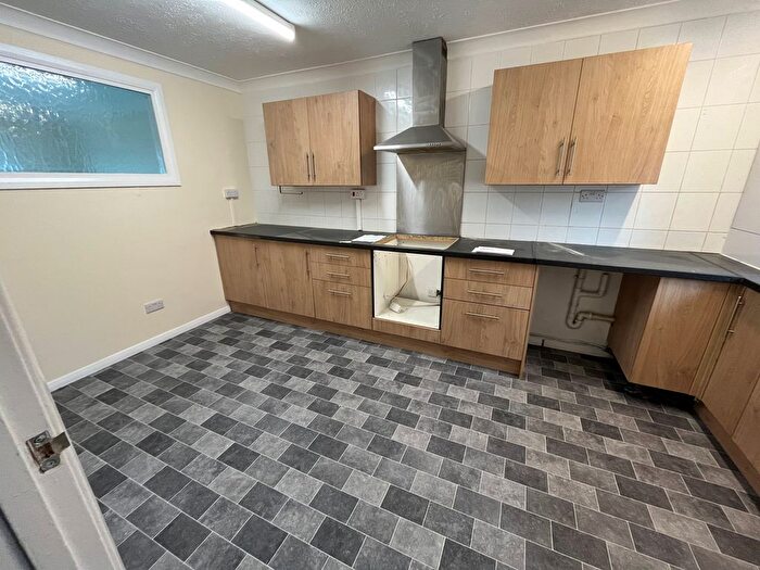 3 Bedroom Terraced House To Rent In St Martins Crescent, South Heighton, BN9